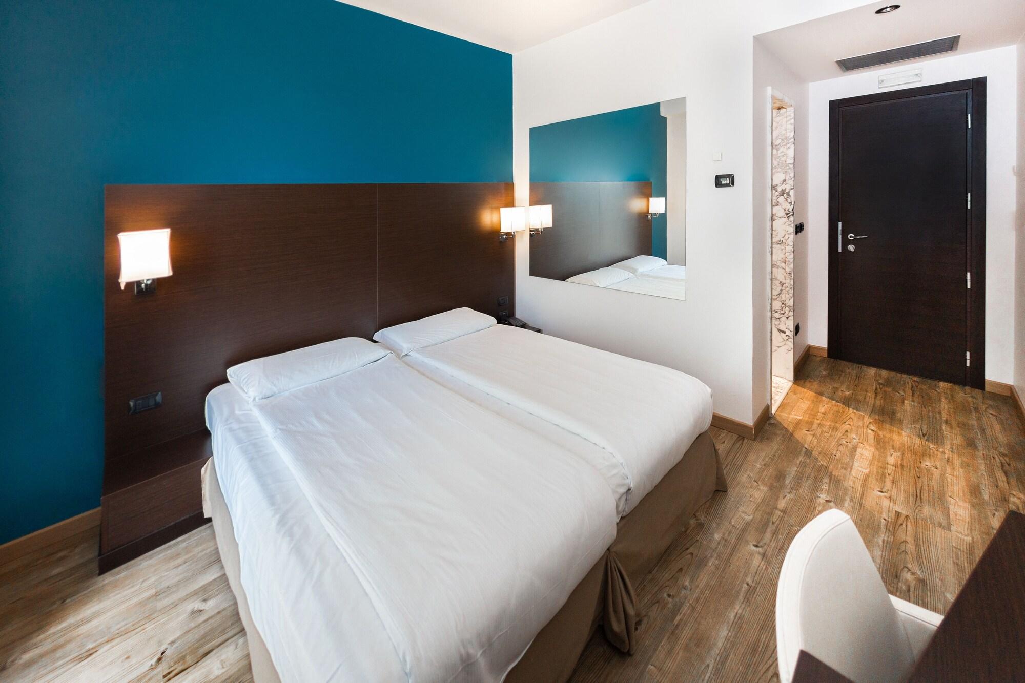 Hotel Bonotto Desenzano del Garda Exterior photo